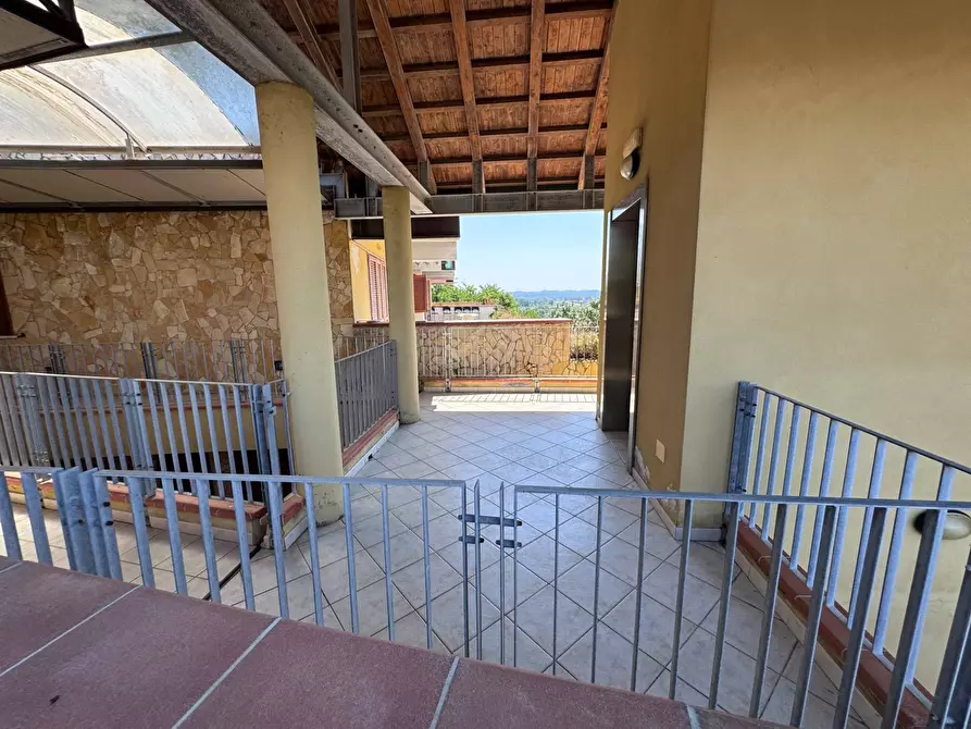 Immagine 38 di Attico in vendita  a Calcinaia