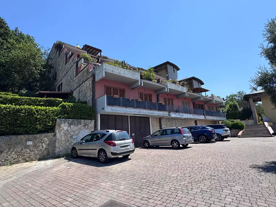 Immagine 42 di Attico in vendita  a Calcinaia