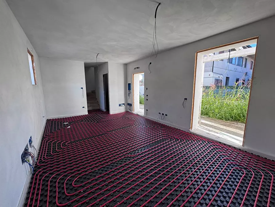 Immagine 6 di Casa indipendente in vendita  a Calcinaia