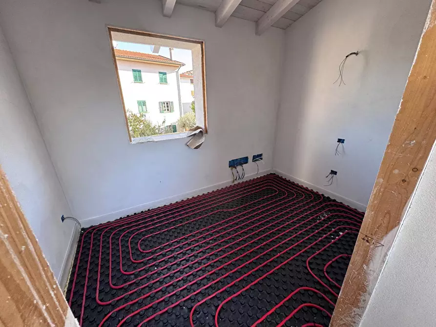 Immagine 14 di Casa indipendente in vendita  a Calcinaia