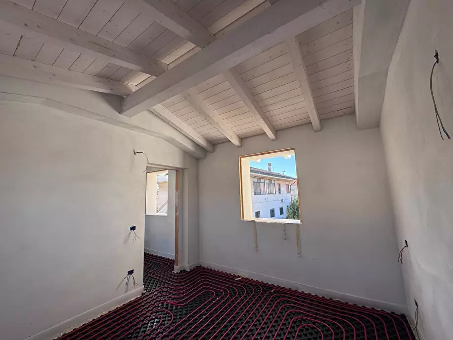 Immagine 16 di Casa indipendente in vendita  a Calcinaia