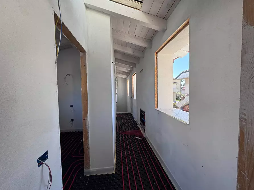 Immagine 17 di Casa indipendente in vendita  a Calcinaia