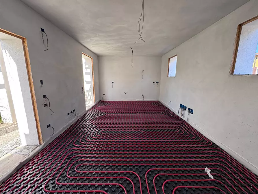 Immagine 9 di Casa indipendente in vendita  a Calcinaia