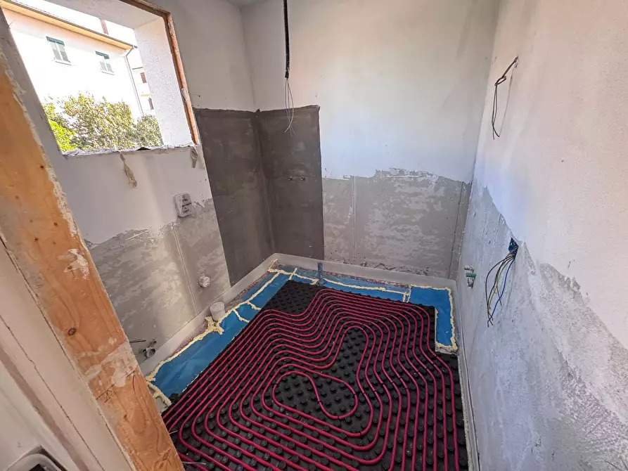 Immagine 10 di Casa indipendente in vendita  a Calcinaia