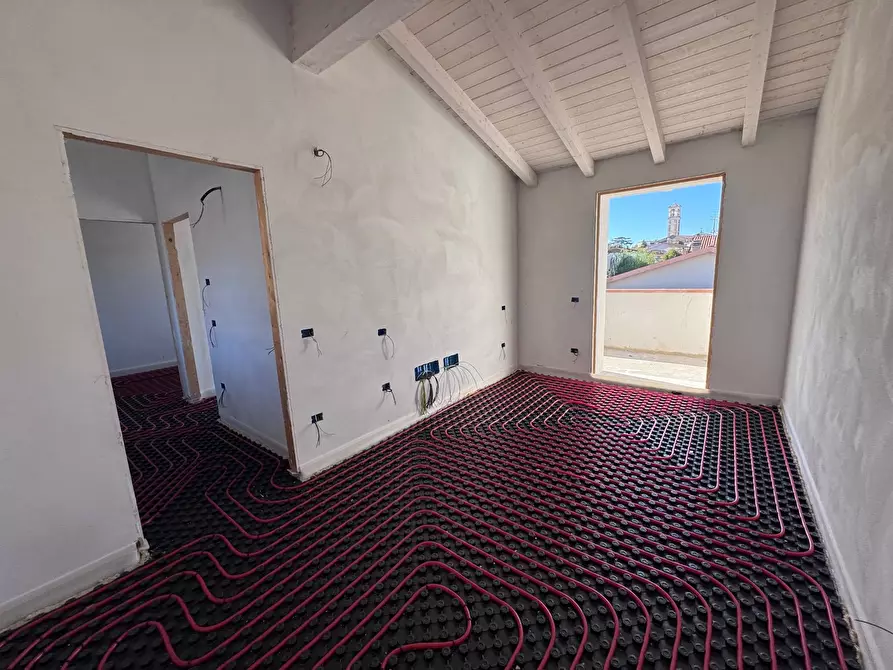 Immagine 15 di Casa indipendente in vendita  a Calcinaia