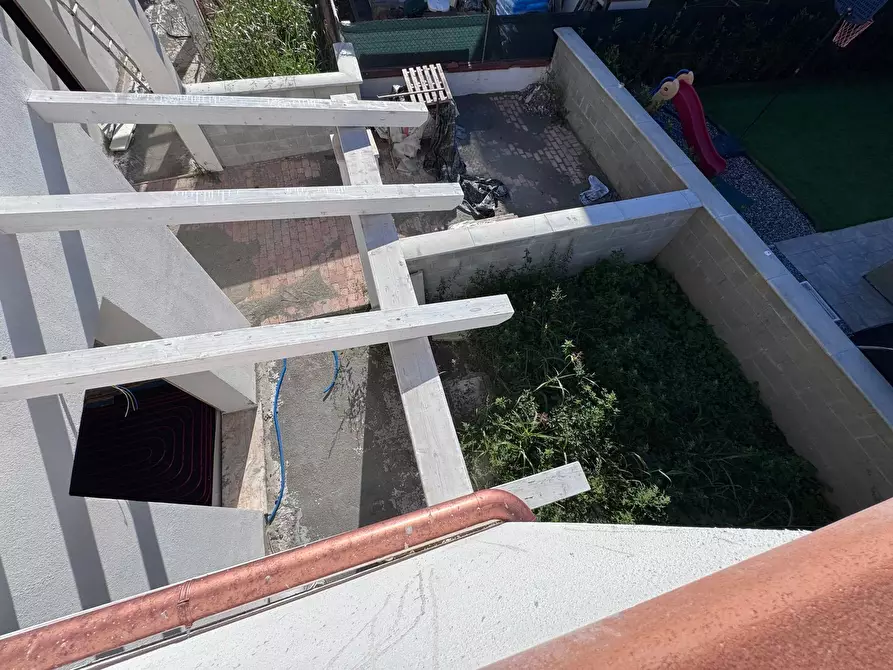 Immagine 18 di Casa indipendente in vendita  a Calcinaia