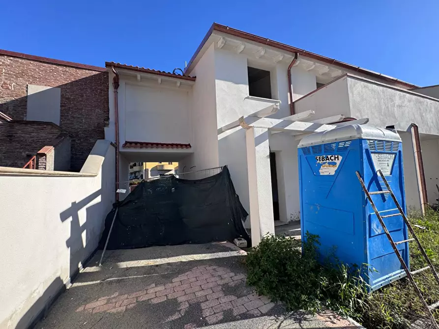 Immagine 4 di Casa indipendente in vendita  a Calcinaia