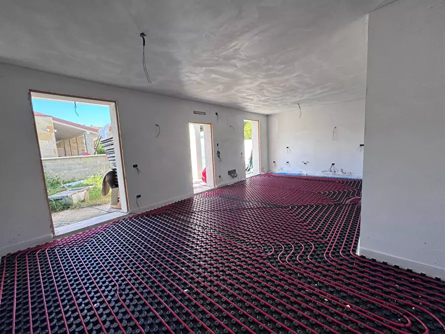 Immagine 1 di Casa indipendente in vendita  a Calcinaia