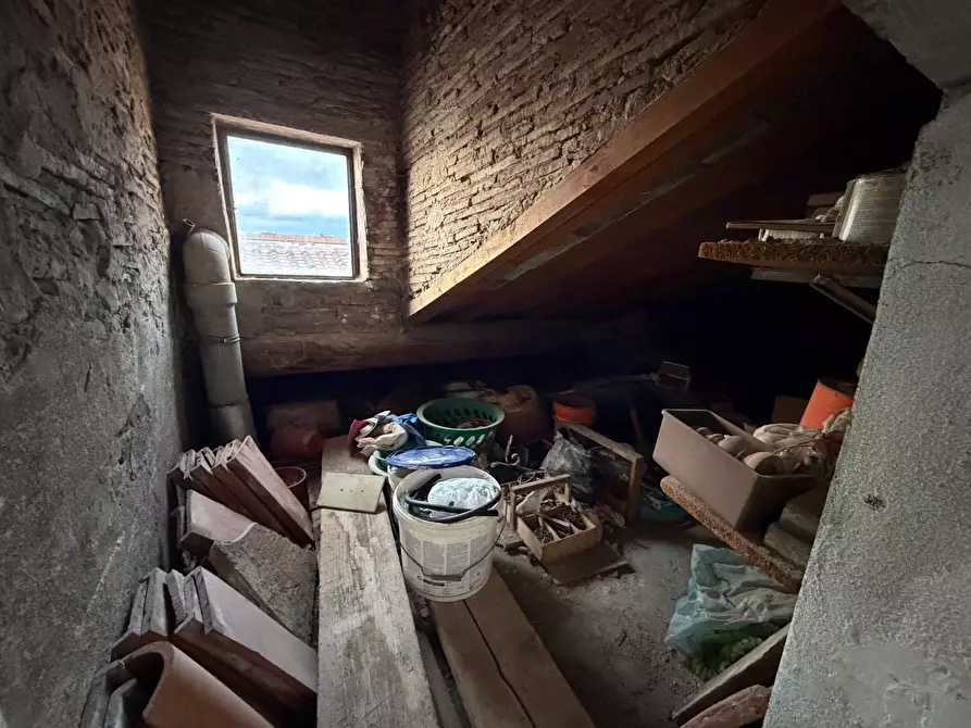 Immagine 30 di Appartamento in vendita  in CORSO MATTEOTTI a Pontedera