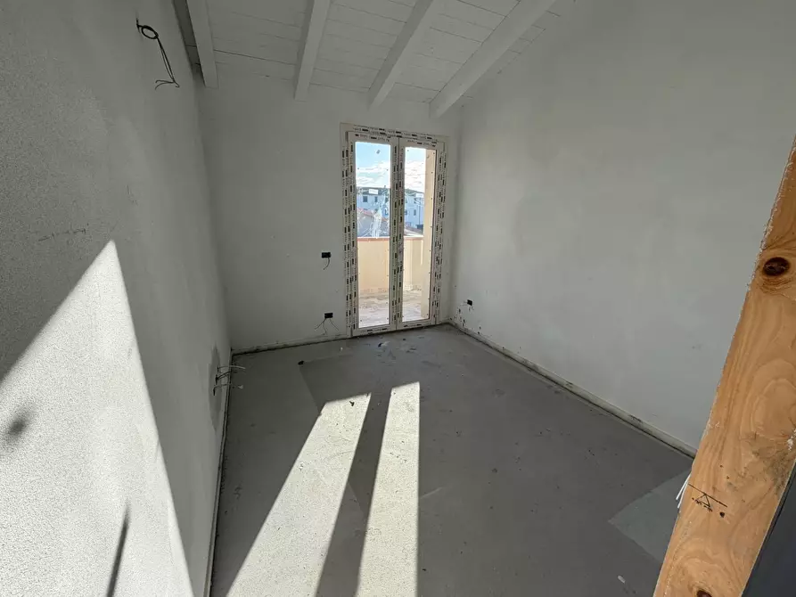 Immagine 17 di Casa indipendente in vendita  a Calcinaia