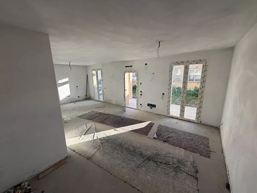 Immagine 25 di Casa indipendente in vendita  a Calcinaia