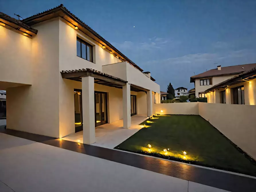 Immagine 30 di Casa indipendente in vendita  a Calcinaia