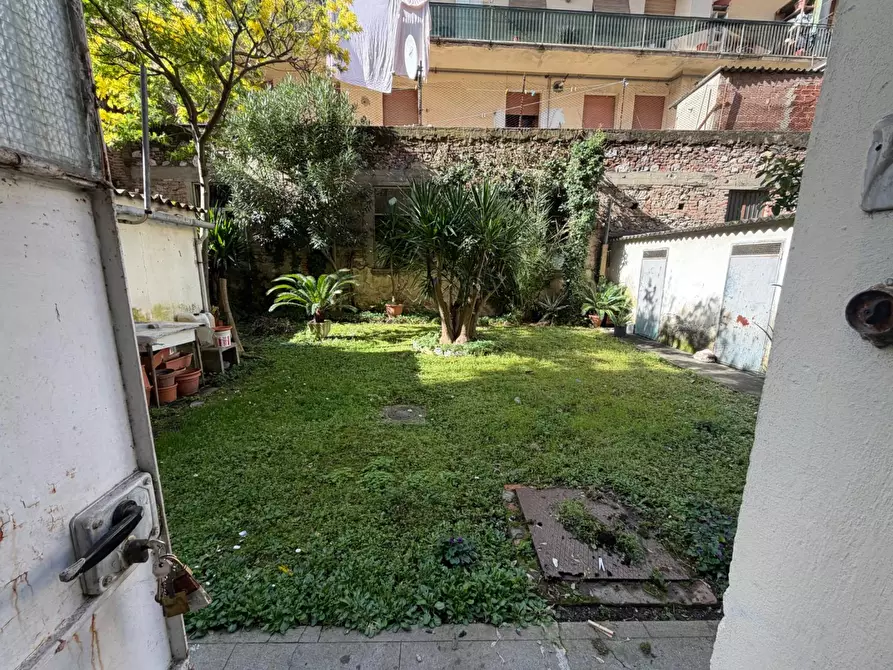 Immagine 8 di Ufficio in vendita  a Pontedera