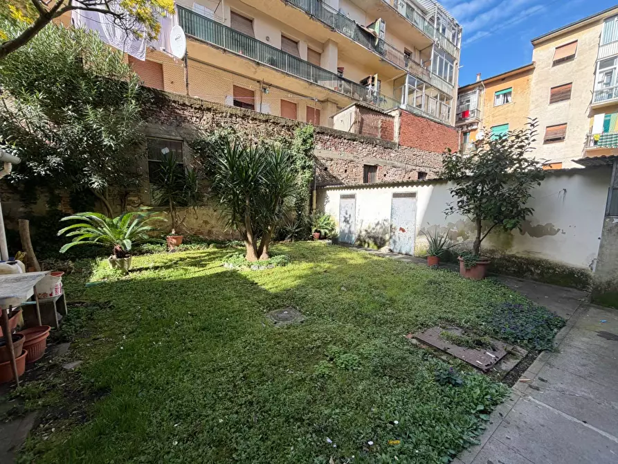 Immagine 9 di Ufficio in vendita  a Pontedera