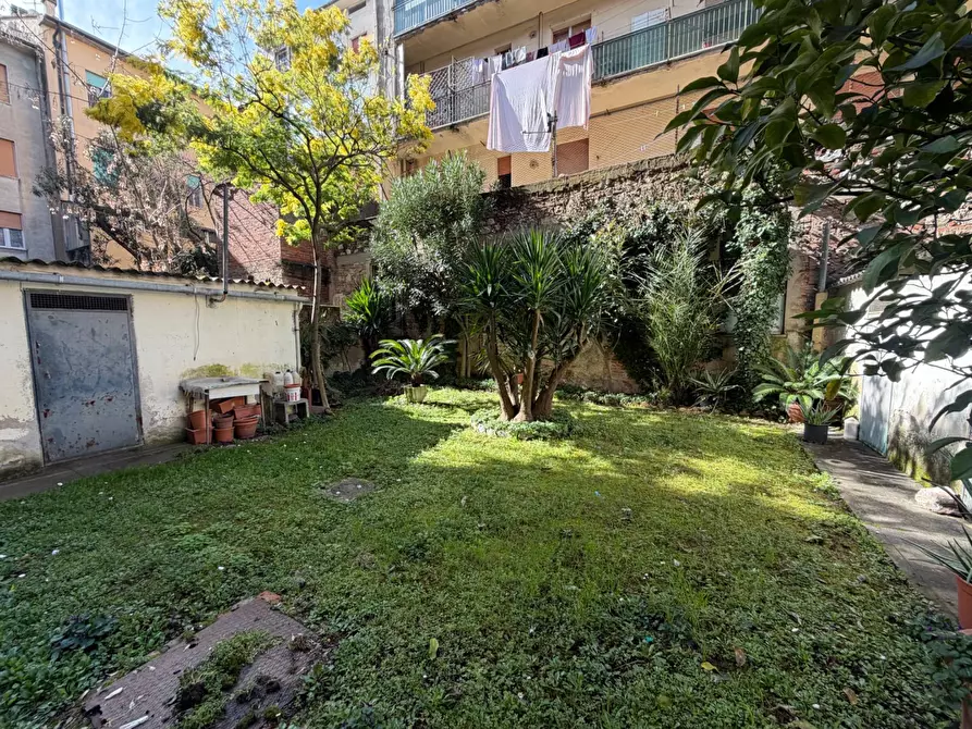 Immagine 10 di Ufficio in vendita  a Pontedera