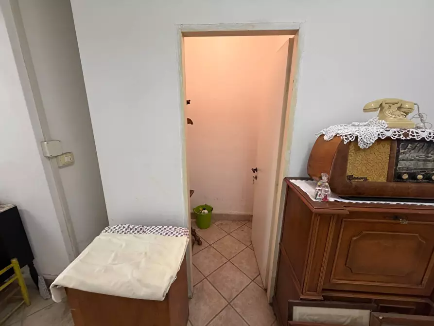 Immagine 5 di Ufficio in vendita  a Pontedera