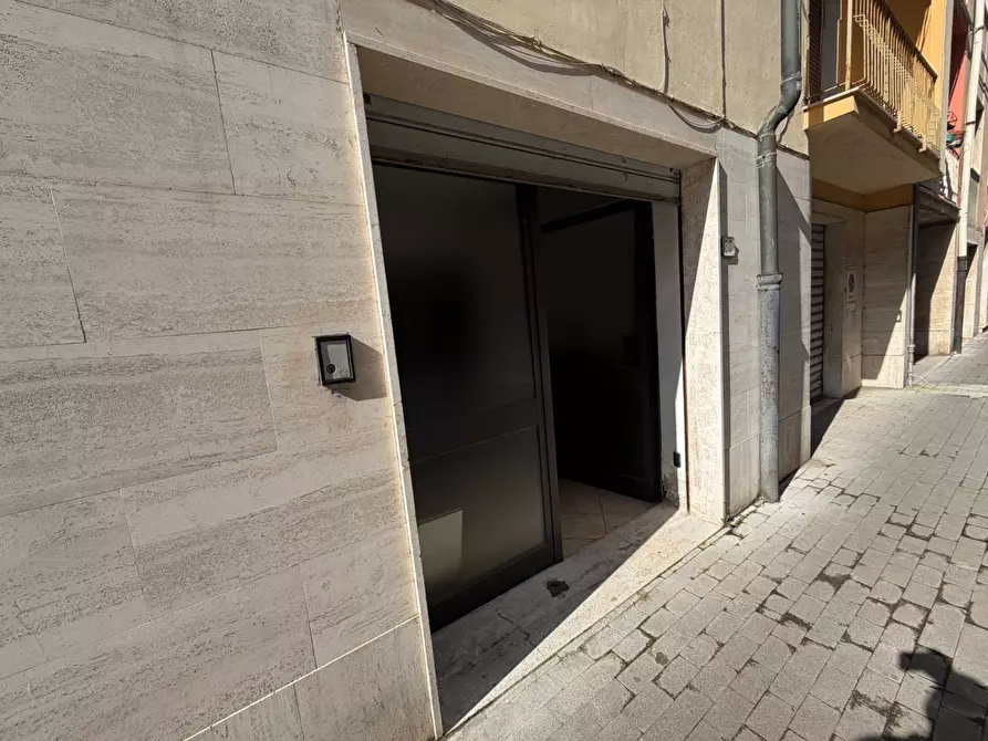 Immagine 14 di Ufficio in vendita  a Pontedera