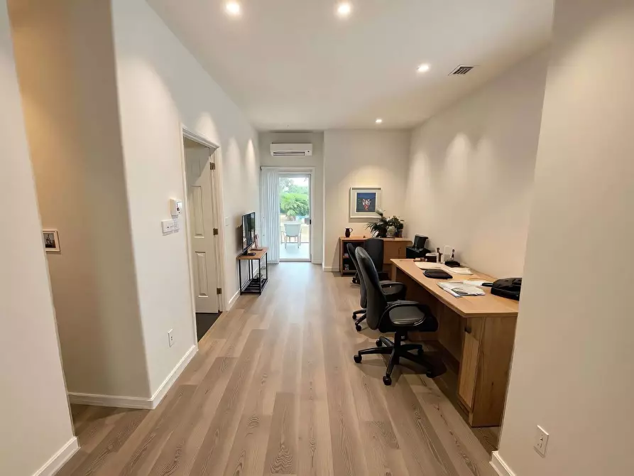 Immagine 16 di Ufficio in vendita  a Pontedera