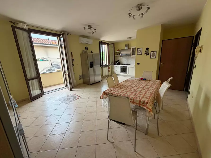 Immagine 4 di Appartamento in vendita  in VIA TOGLIATTI 2 a Calcinaia