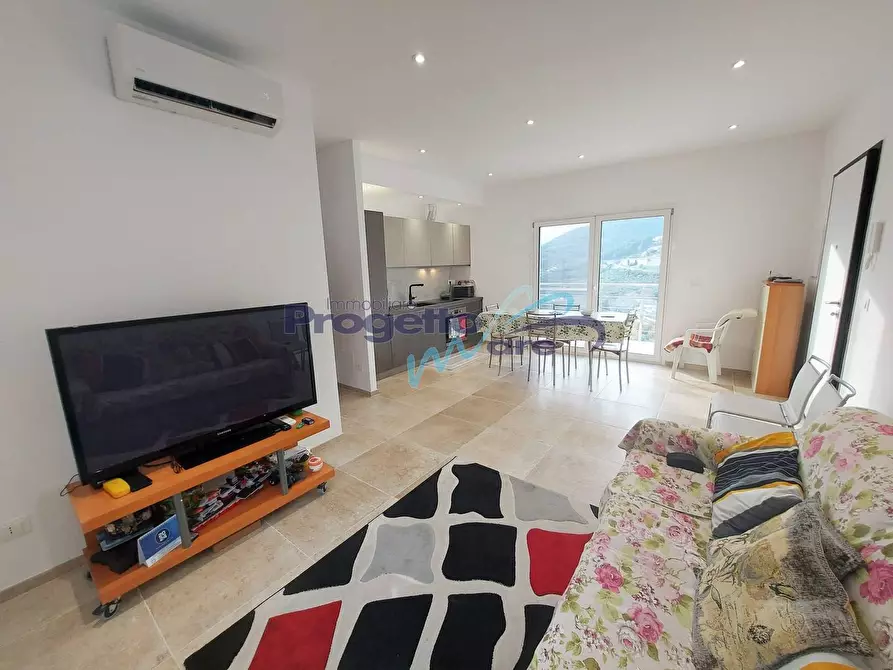 Immagine 3 di Villa in vendita  in ranzi a Giustenice