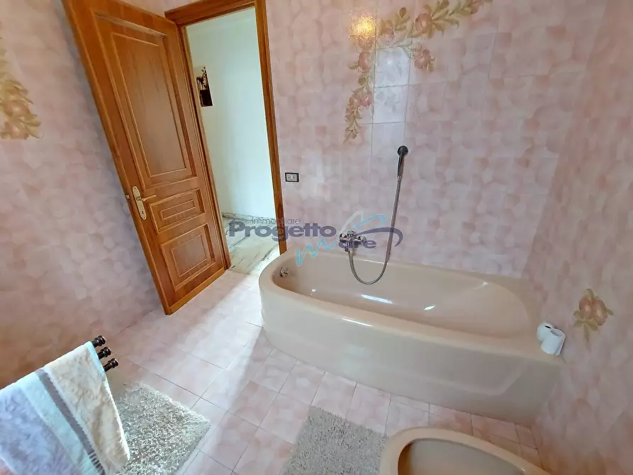 Immagine 21 di Appartamento in vendita  a Tovo San Giacomo