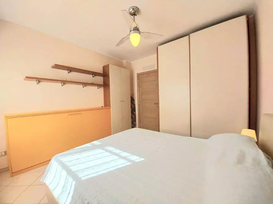 Immagine 12 di Appartamento in vendita  a Pietra Ligure