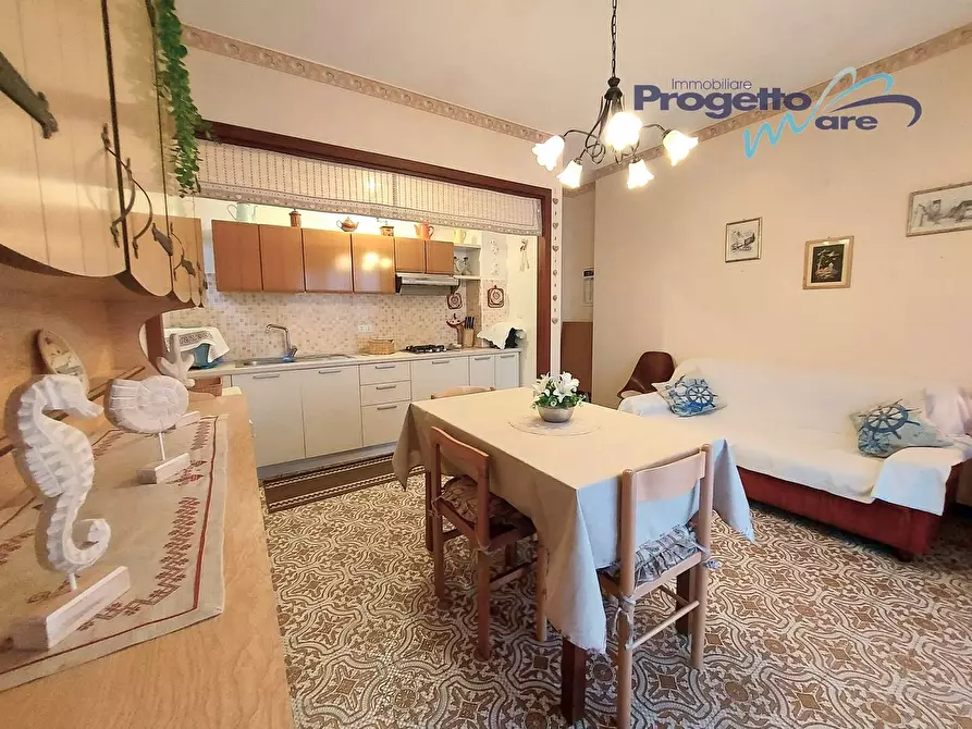 Immagine 19 di Appartamento in vendita  in viale Della Repubblica 00 a Giustenice