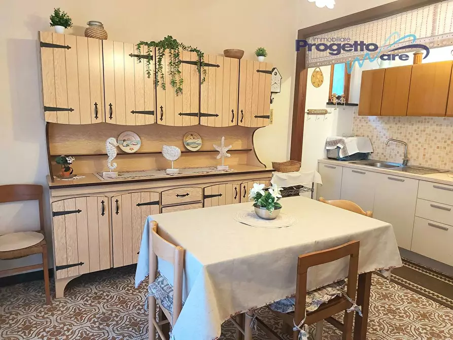 Immagine 13 di Appartamento in vendita  in viale Della Repubblica 00 a Giustenice