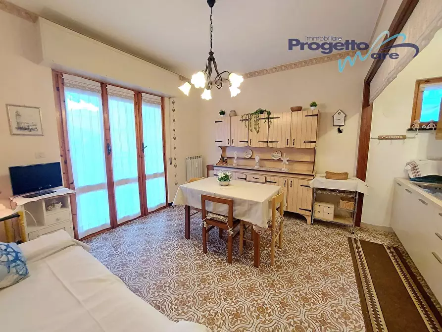 Immagine 21 di Appartamento in vendita  in viale Della Repubblica 00 a Giustenice