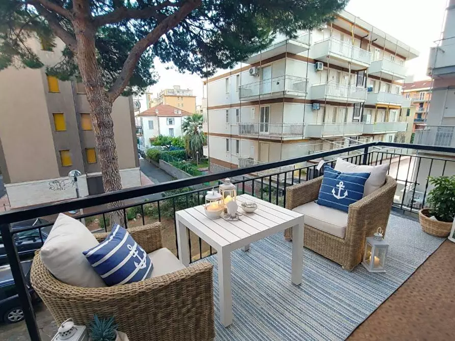 Immagine 1 di Appartamento in vendita  in viale Della Repubblica 00 a Giustenice