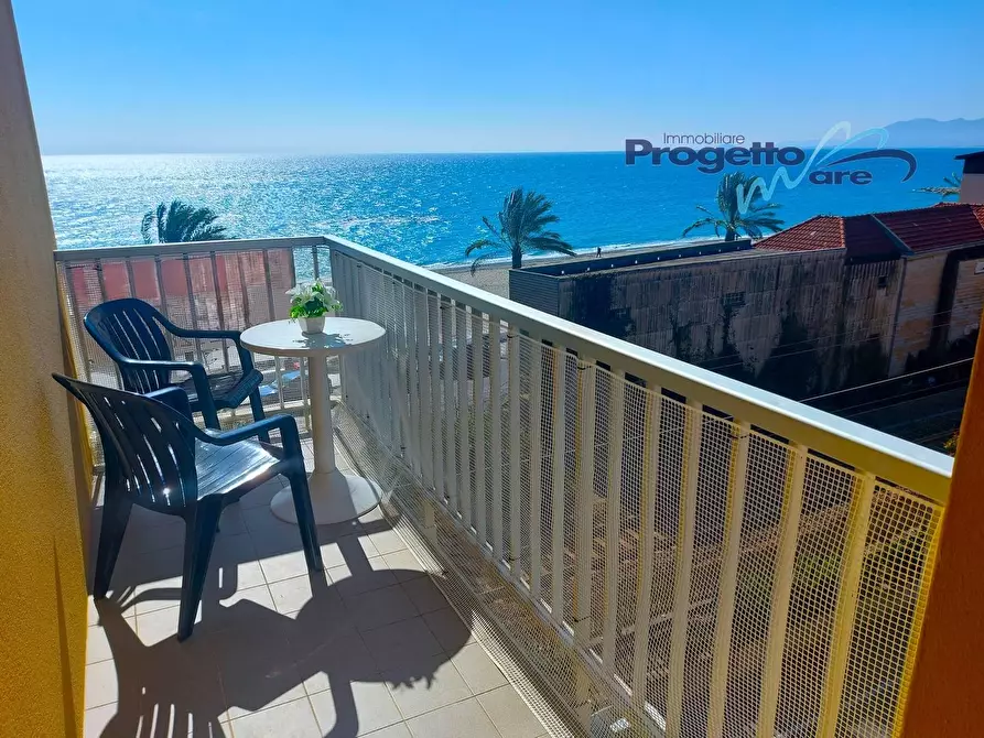 Immagine 8 di Appartamento in vendita  in viale europa a Pietra Ligure