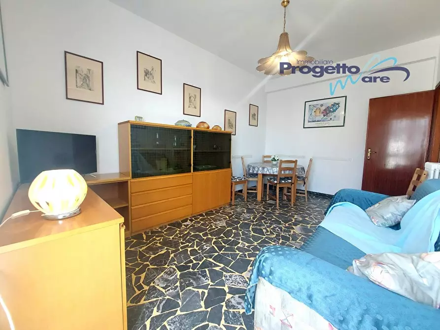 Immagine 3 di Appartamento in vendita  in viale europa a Pietra Ligure