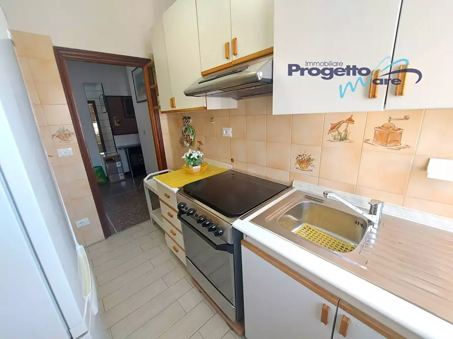 Immagine 10 di Appartamento in vendita  in viale europa a Pietra Ligure