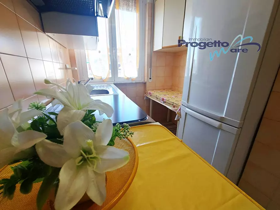 Immagine 4 di Appartamento in vendita  in viale europa a Pietra Ligure