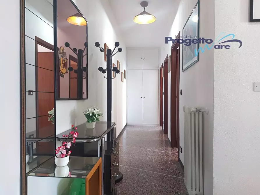 Immagine 12 di Appartamento in vendita  in viale europa a Pietra Ligure