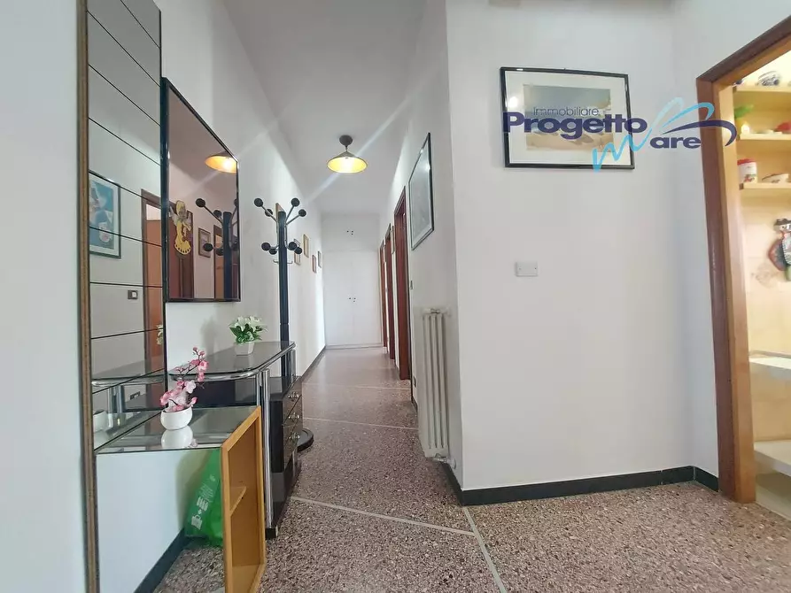 Immagine 14 di Appartamento in vendita  in viale europa a Pietra Ligure
