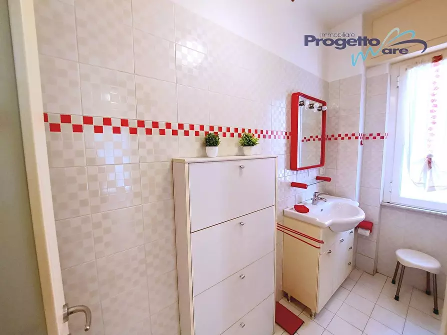 Immagine 22 di Appartamento in vendita  a Pietra Ligure