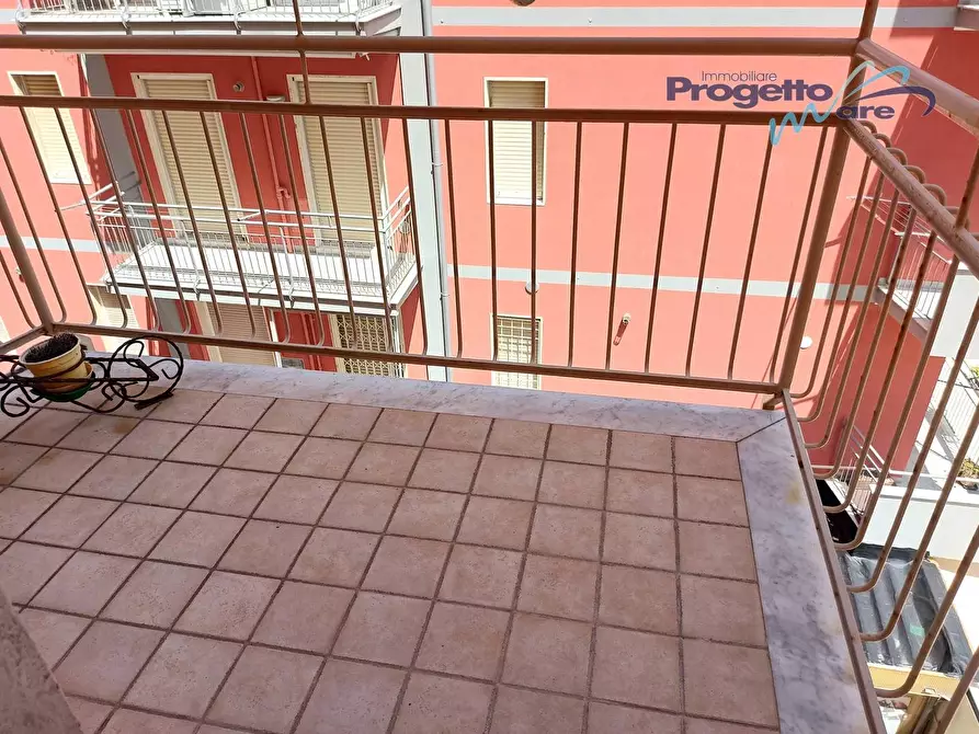 Immagine 19 di Appartamento in vendita  a Pietra Ligure