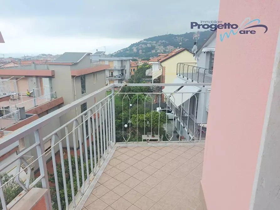 Immagine 9 di Appartamento in vendita  a Pietra Ligure