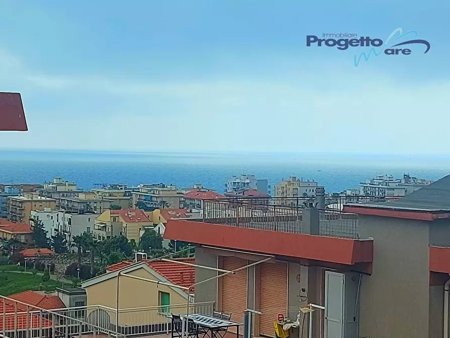 Immagine 1 di Appartamento in vendita  a Pietra Ligure