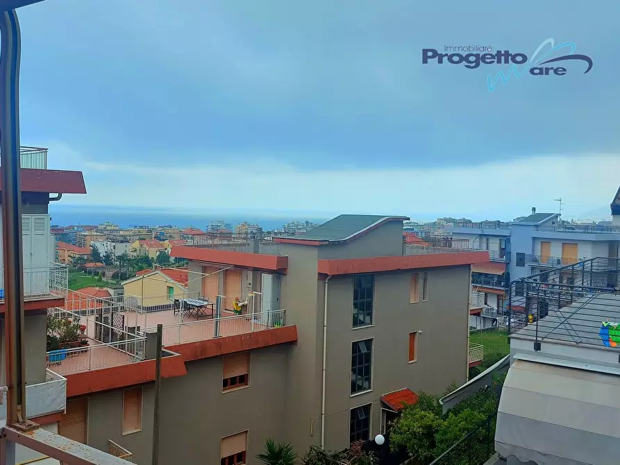 Immagine 21 di Appartamento in vendita  a Pietra Ligure
