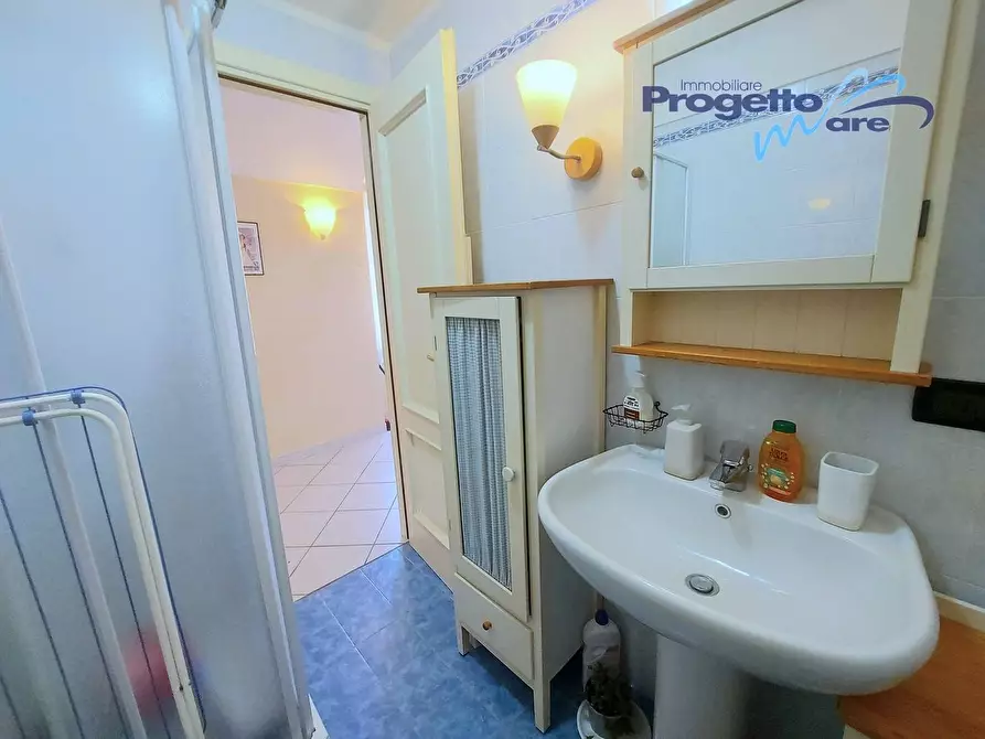 Immagine 16 di Appartamento in vendita  a Pietra Ligure