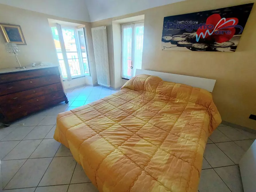 Immagine 12 di Appartamento in vendita  a Pietra Ligure