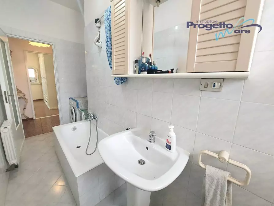 Immagine 14 di Appartamento in vendita  a Pietra Ligure