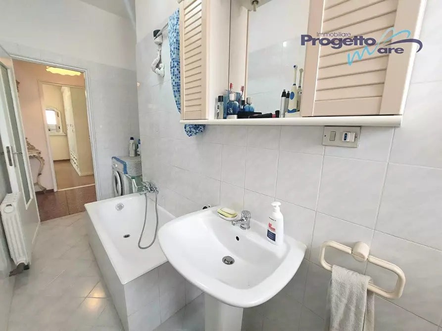 Immagine 34 di Appartamento in vendita  a Pietra Ligure