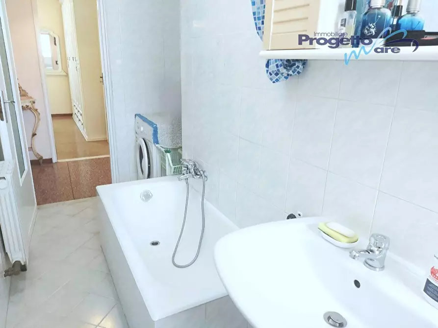 Immagine 35 di Appartamento in vendita  a Pietra Ligure