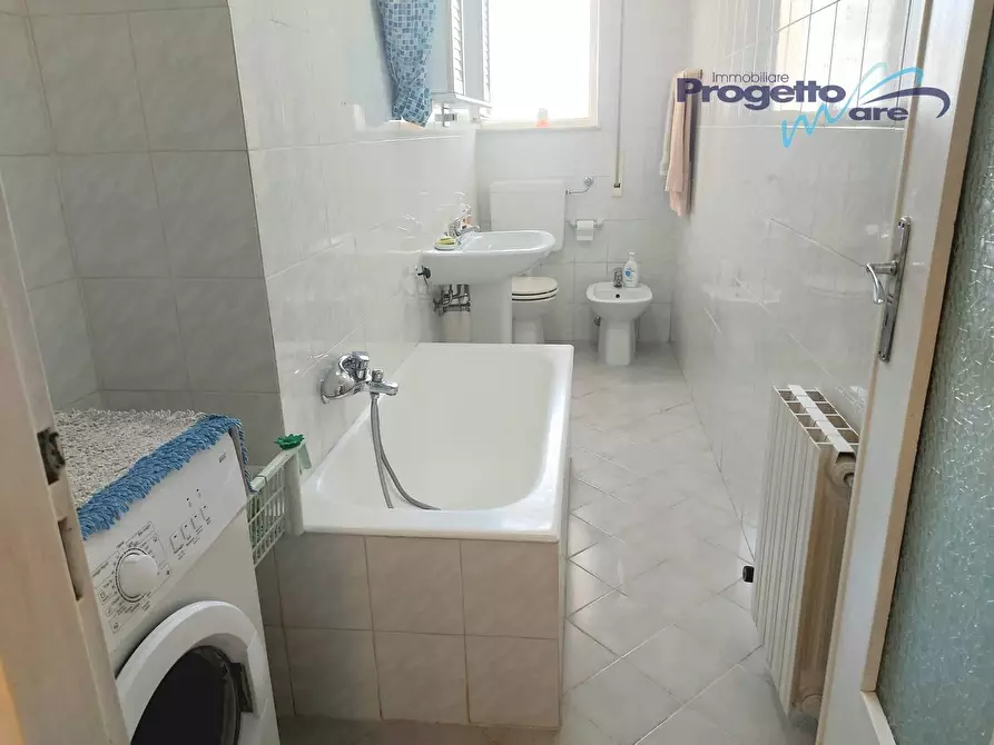 Immagine 42 di Appartamento in vendita  a Pietra Ligure