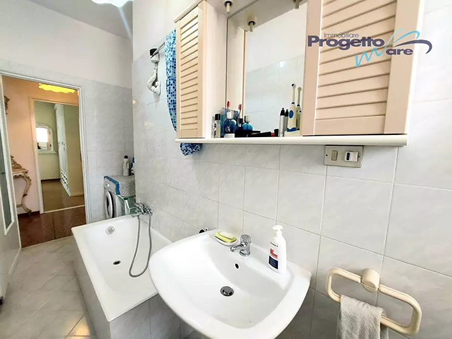 Immagine 43 di Appartamento in vendita  a Pietra Ligure