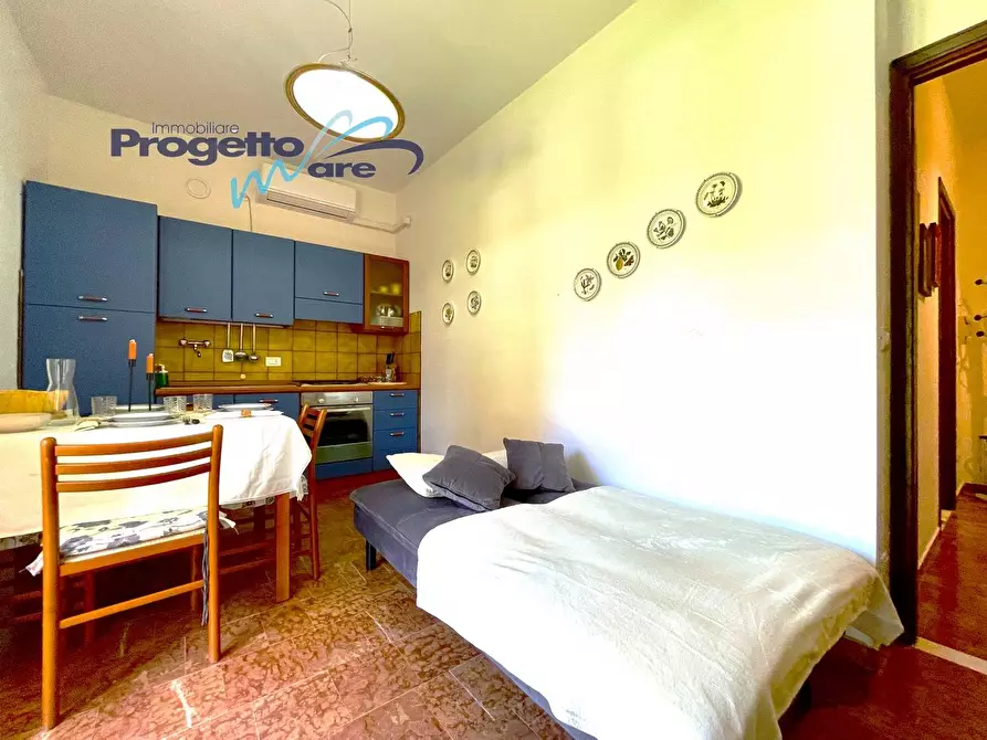 Immagine 8 di Appartamento in vendita  in Via Piani a Pietra Ligure