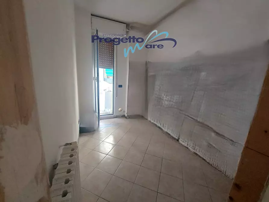 Immagine 11 di Appartamento in vendita  in corso Italia 17 a Pietra Ligure